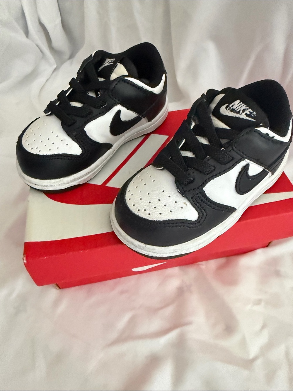Nike Kids Black and White Retro Sneakers PANDA